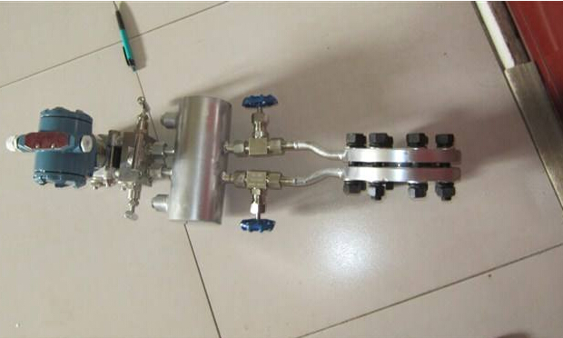 差压式流量计.jpg 差压式流量计.jpg