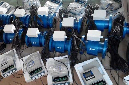 Split-type electromagnetic flowmeter selection