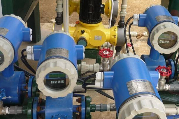Electromagnetic flowmeter selection Electromagnetic flowmeter selection