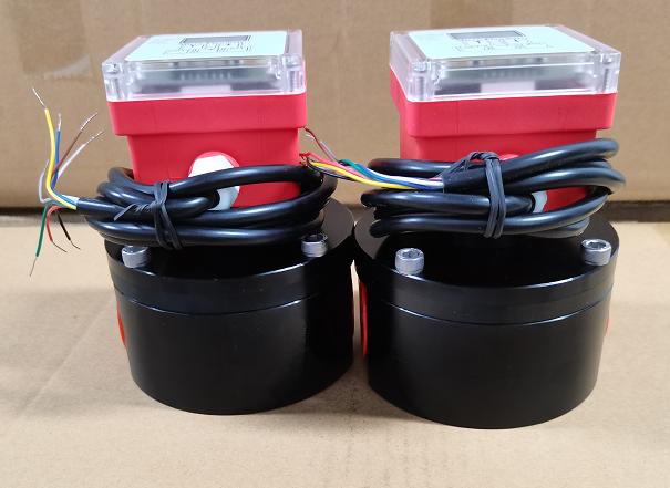 Hydraulic cylinder micro flow meter